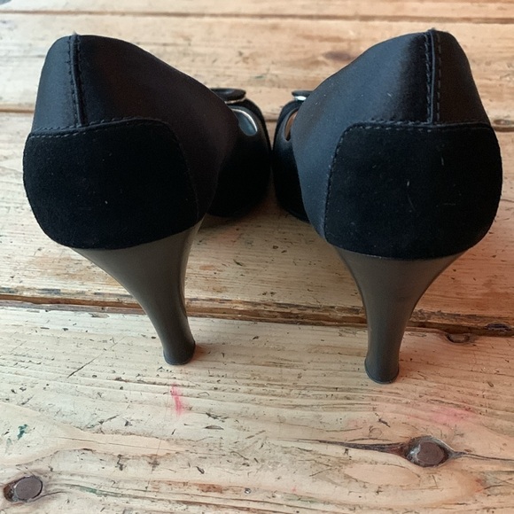 Tods Womens Classic Pump Heel Black Suede Embellished Slip On High Peep … - Picture 5 of 11